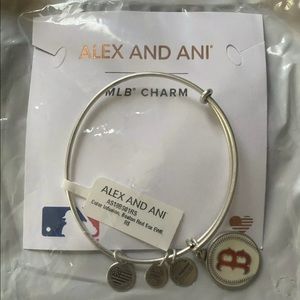 ALEX AND ANI BOSTON RED SOX LOGO CHARM  BANGLE MLB